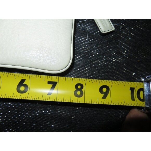 Coach White Pebbled Leather Buckle & Studs Embellished Wristlet Pouch - Picture 5 of 7